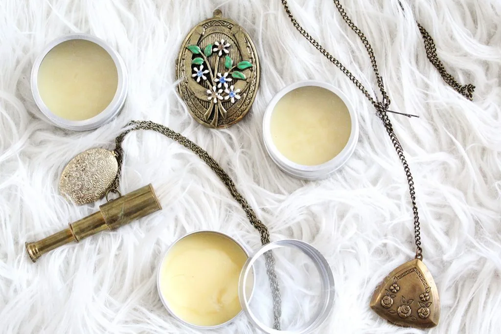 Top 5 sản phẩm làm đẹp sinh ra là để mang theo lên máy bay Top 5 sản phẩm làm đẹp sinh ra là để mang theo lên máy bay