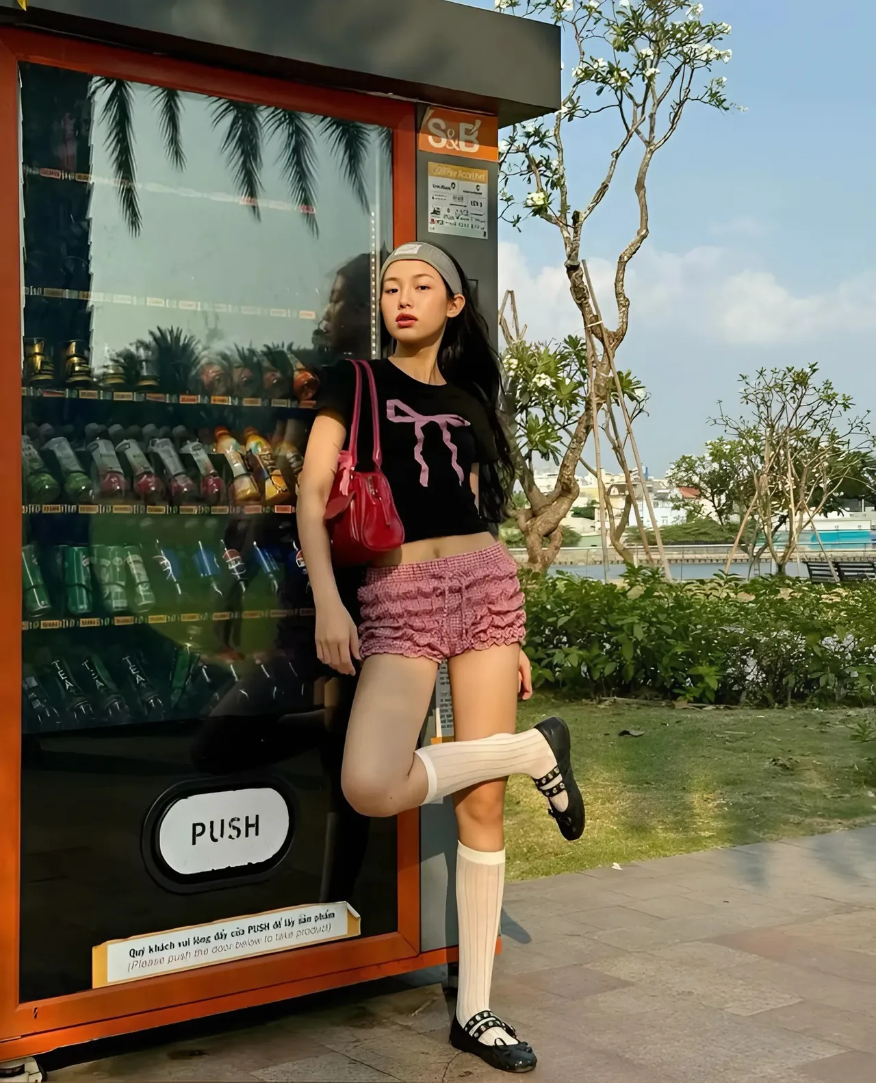 quần ngủ màu đỏ
