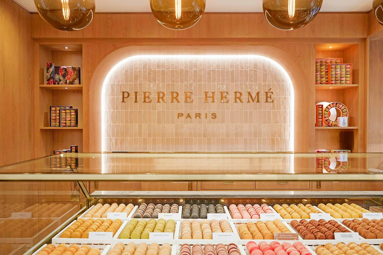 tiệm bánh Pierre Hermé trứ danh bạn nên ghé thăm khi đến Olympic Paris 2024
