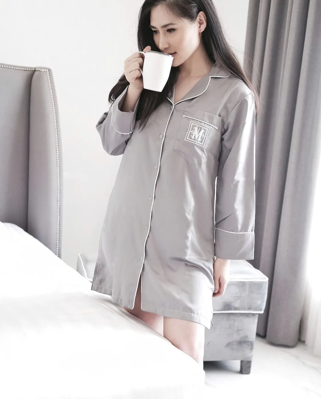 váy ngủ dáng pyjama màu xám
