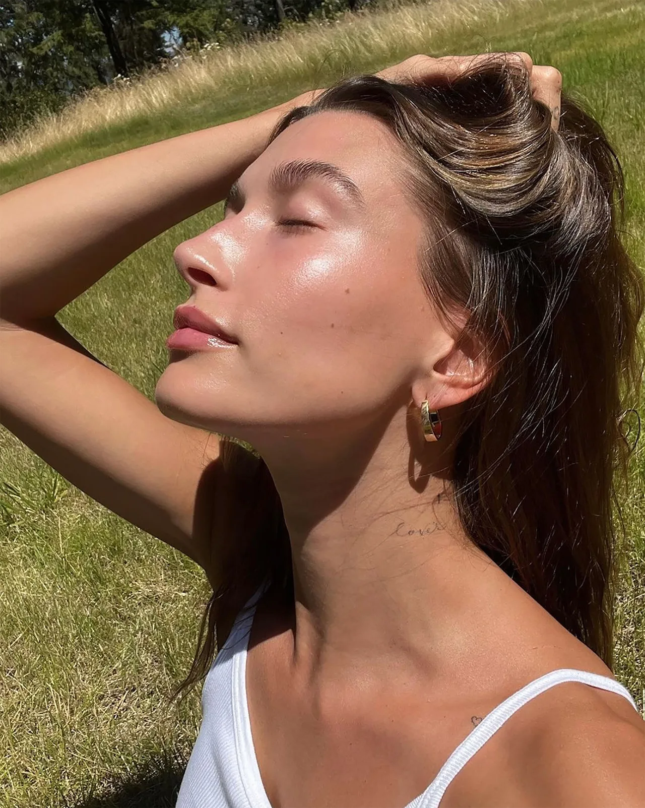 làm đẹp cùng sao hailey bieber làm đẹp cùng sao hailey bieber