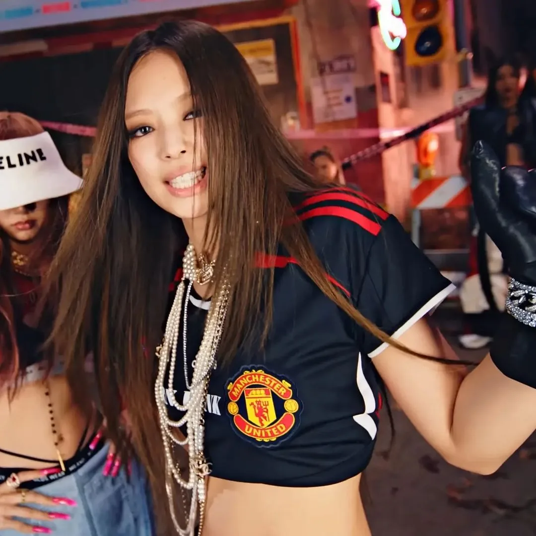 jennie manchester united