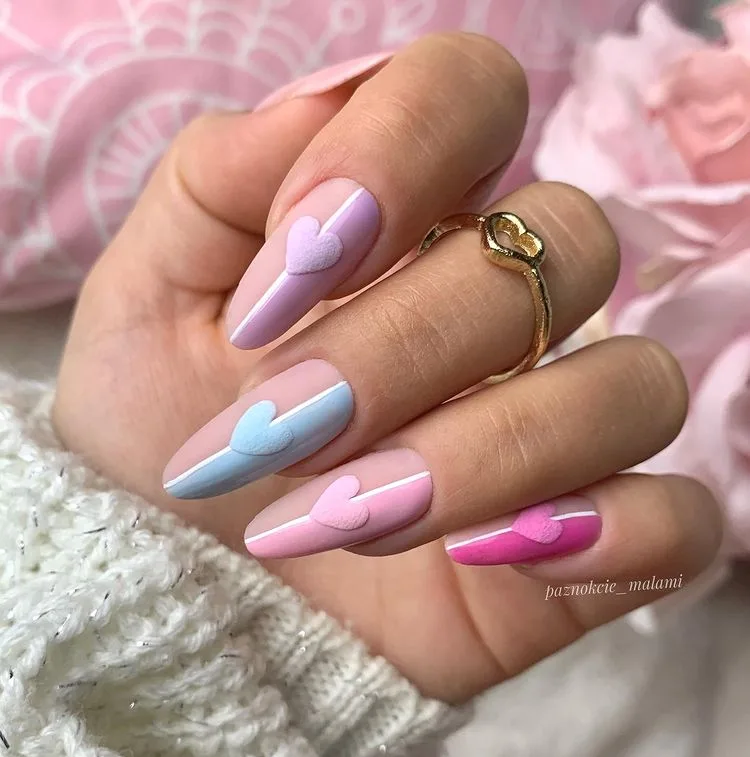 Xu hướng nail nhiều màu sắc Xu hướng nail nhiều màu sắc