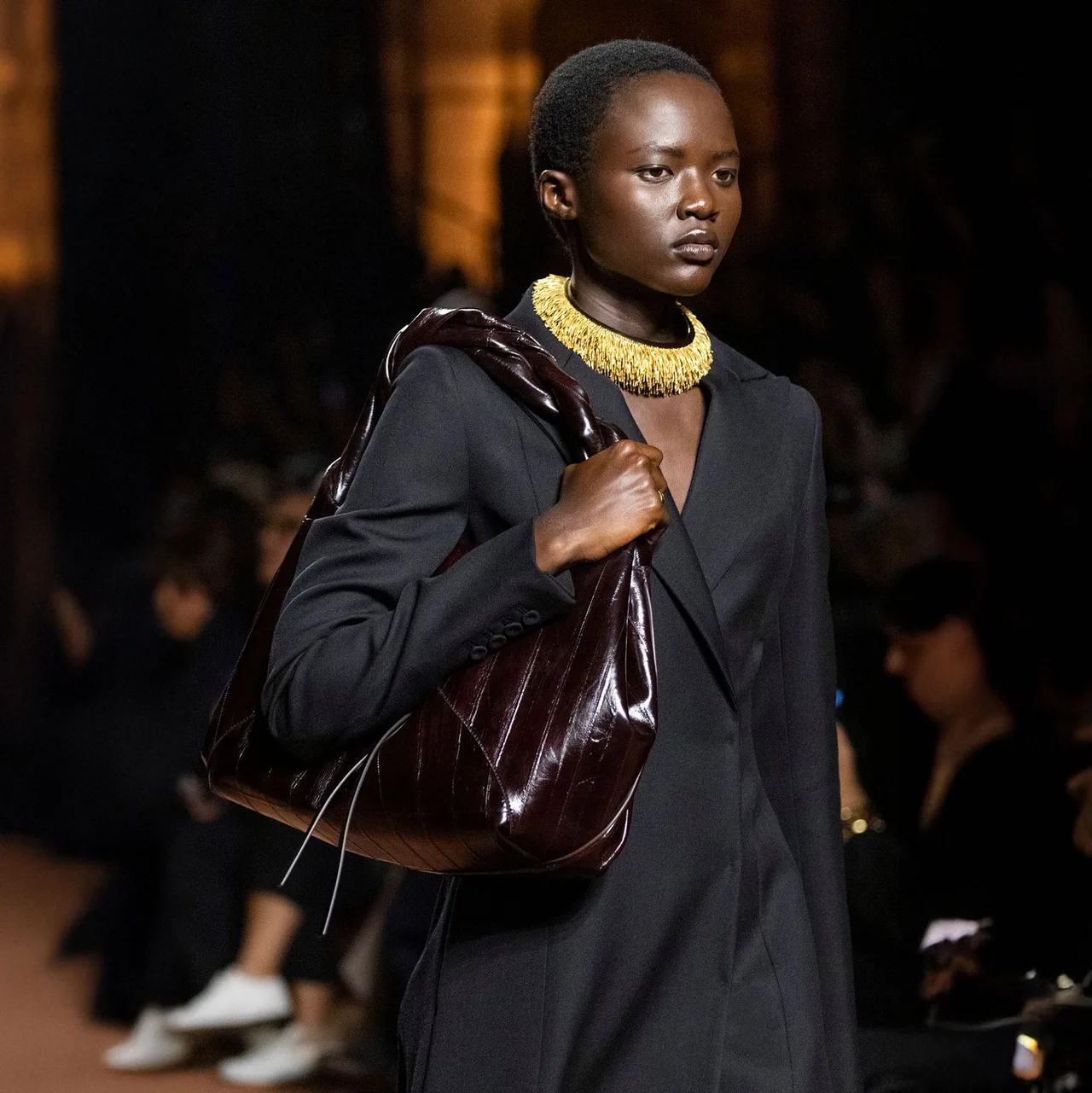 Xu hướng túi xách Fendi Fall 2025