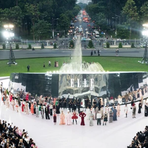 ELLE Fashion Show 2023: Vẻ đẹp thời trang, kiến trúc, di sản cùng hội tụ