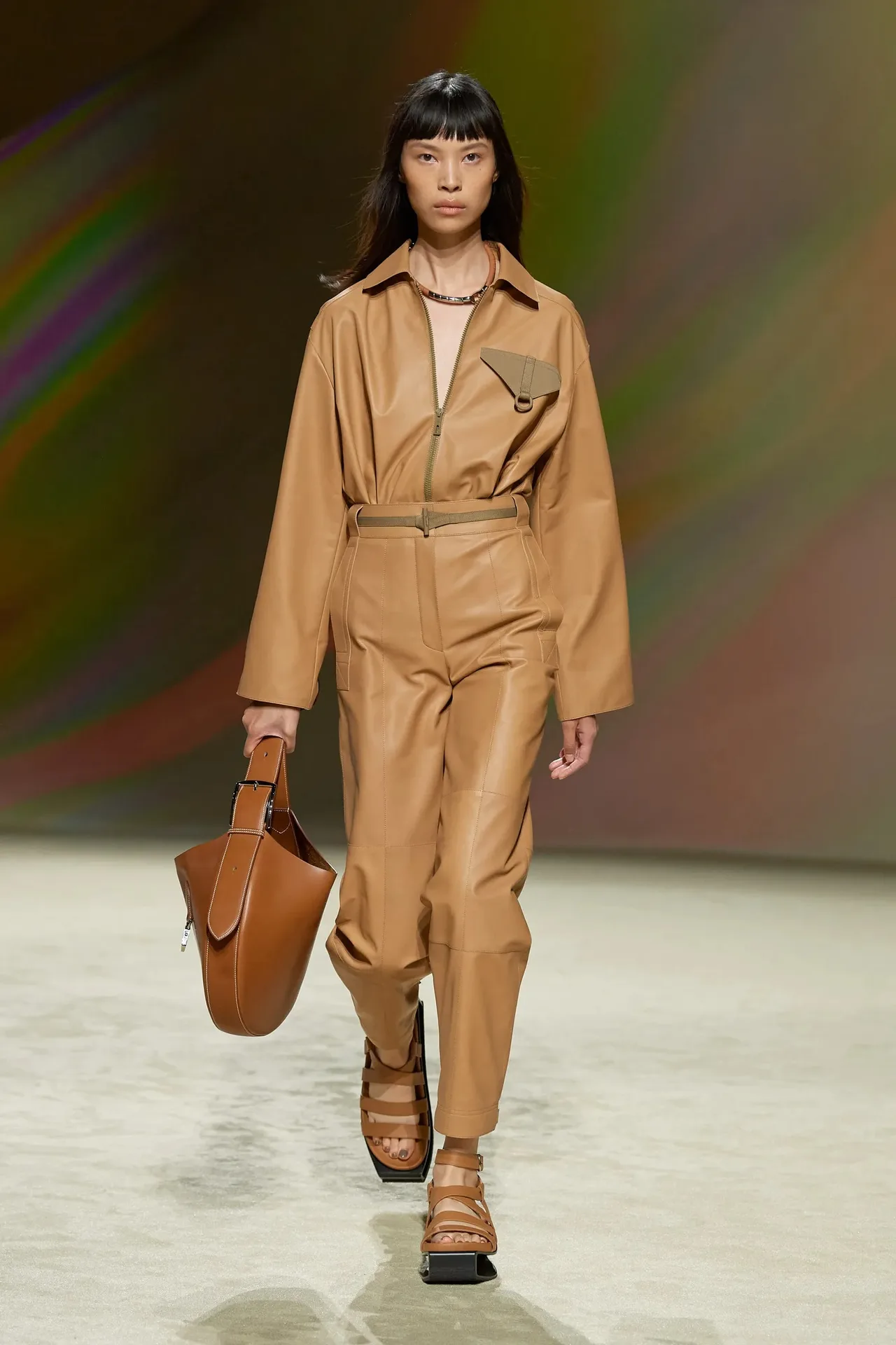 Hermès Xuân Hè 2023 look 1