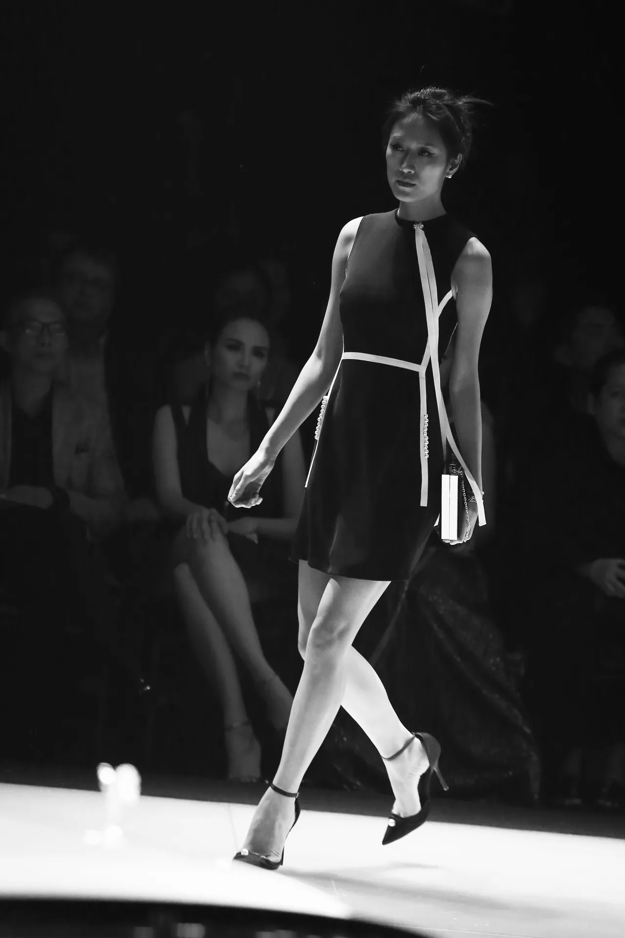 Lam Gia Khang ELLE Show 05