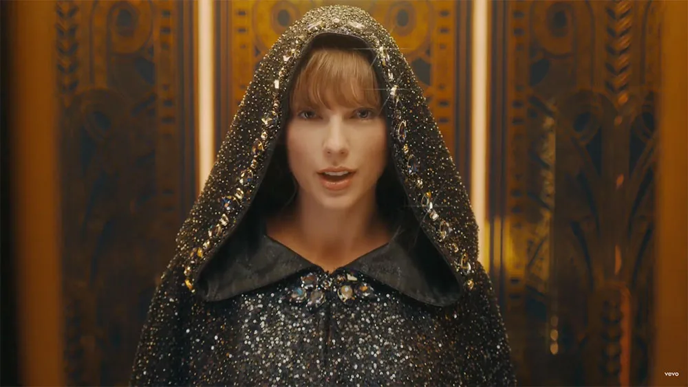 taylor swift trong mv bejewled