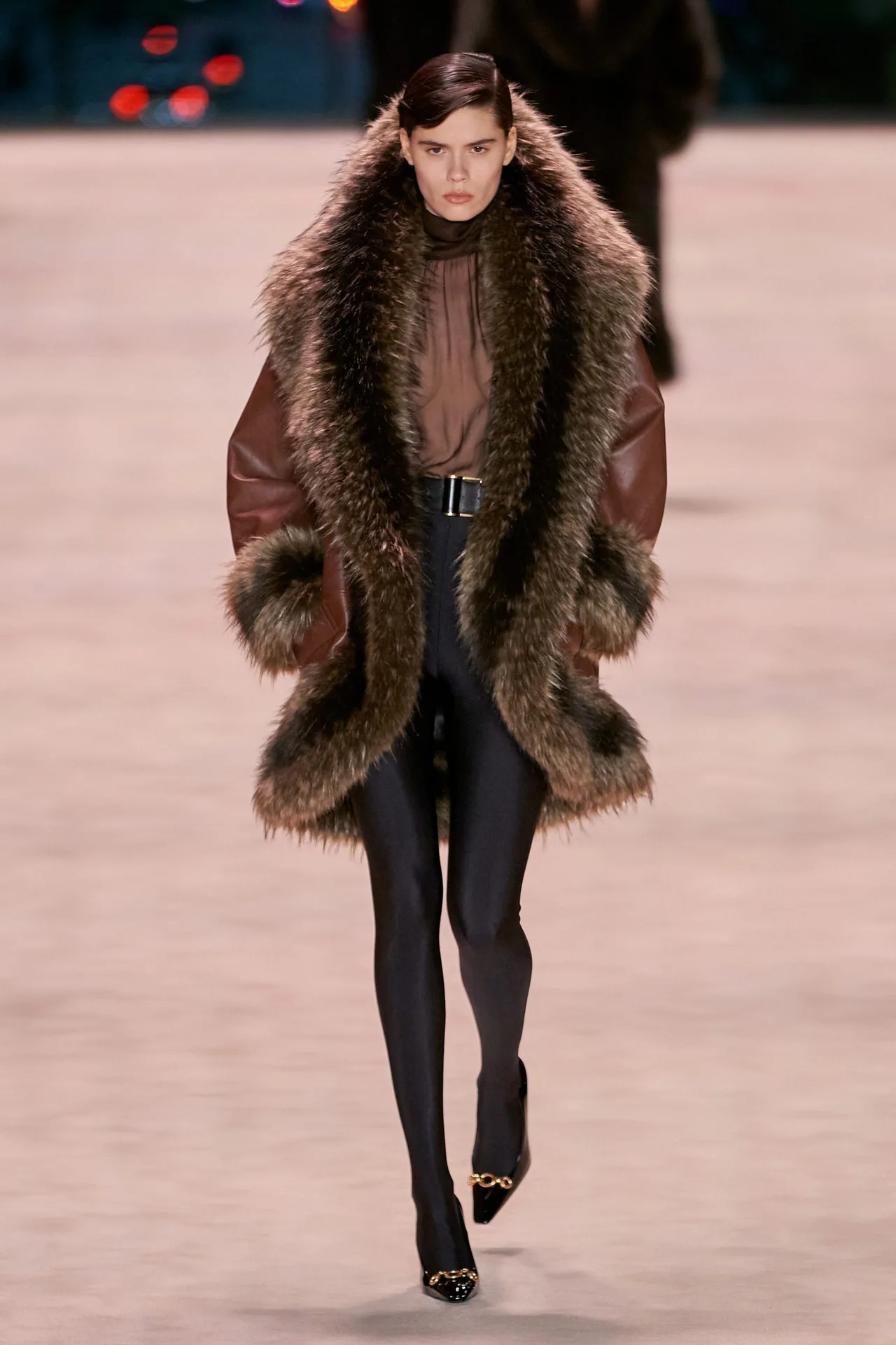 Saint Laurent ready-to-wear mùa Đông 2022 Look 24