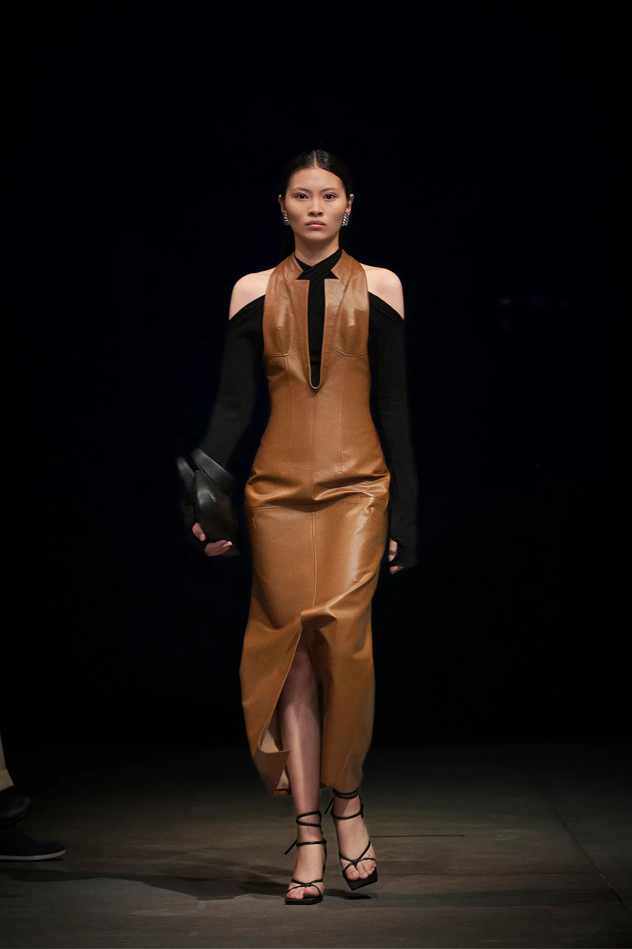 BST INFLOWING của NTK Cường Đàm look 22