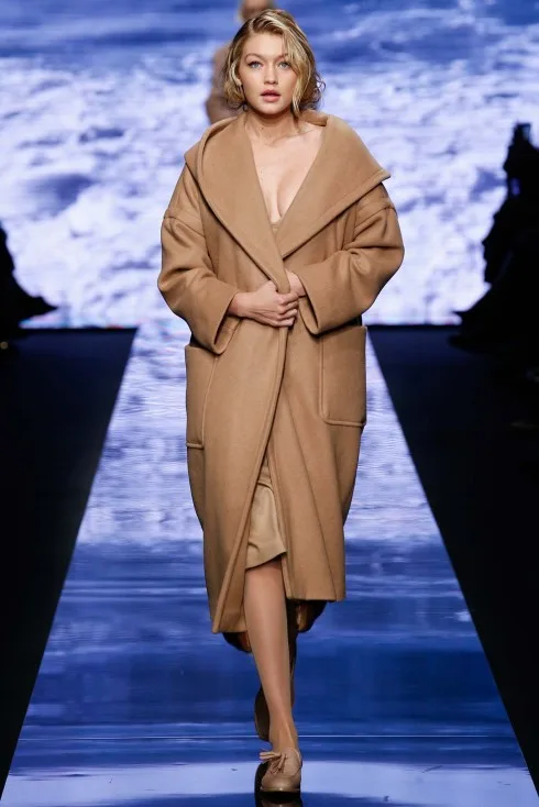 Gigi Hadid nàng thơ của nhà thiết kế thời trang Tom Ford Gigi Hadid nàng thơ của nhà thiết kế thời trang Tom Ford