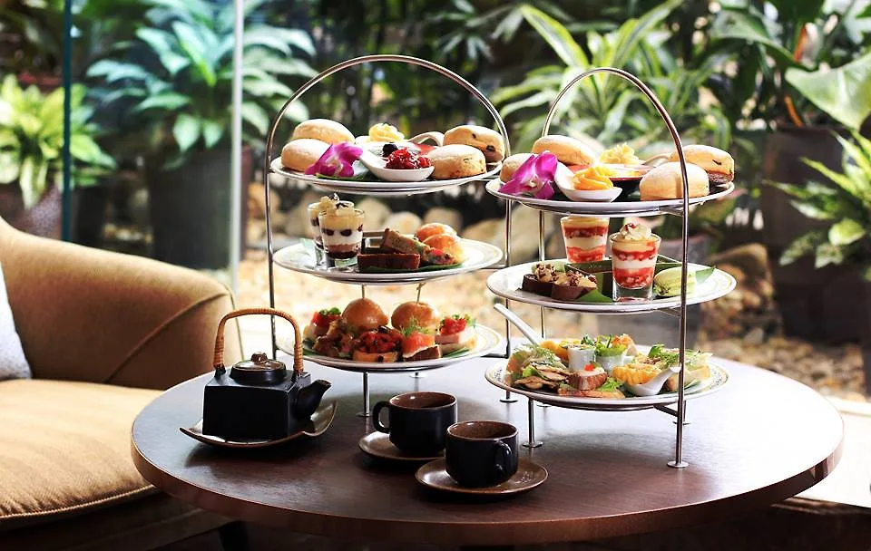 Sách và Trà chiều tại Pan Pacific Hà Nội_Ellevn