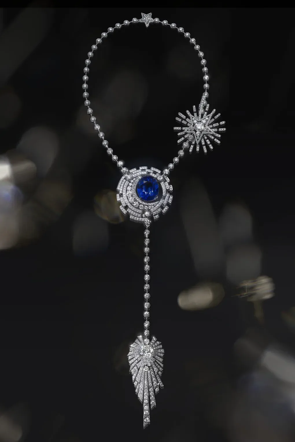 chiếc vòng cổ thuộc bst trang sức của chanel 2022
