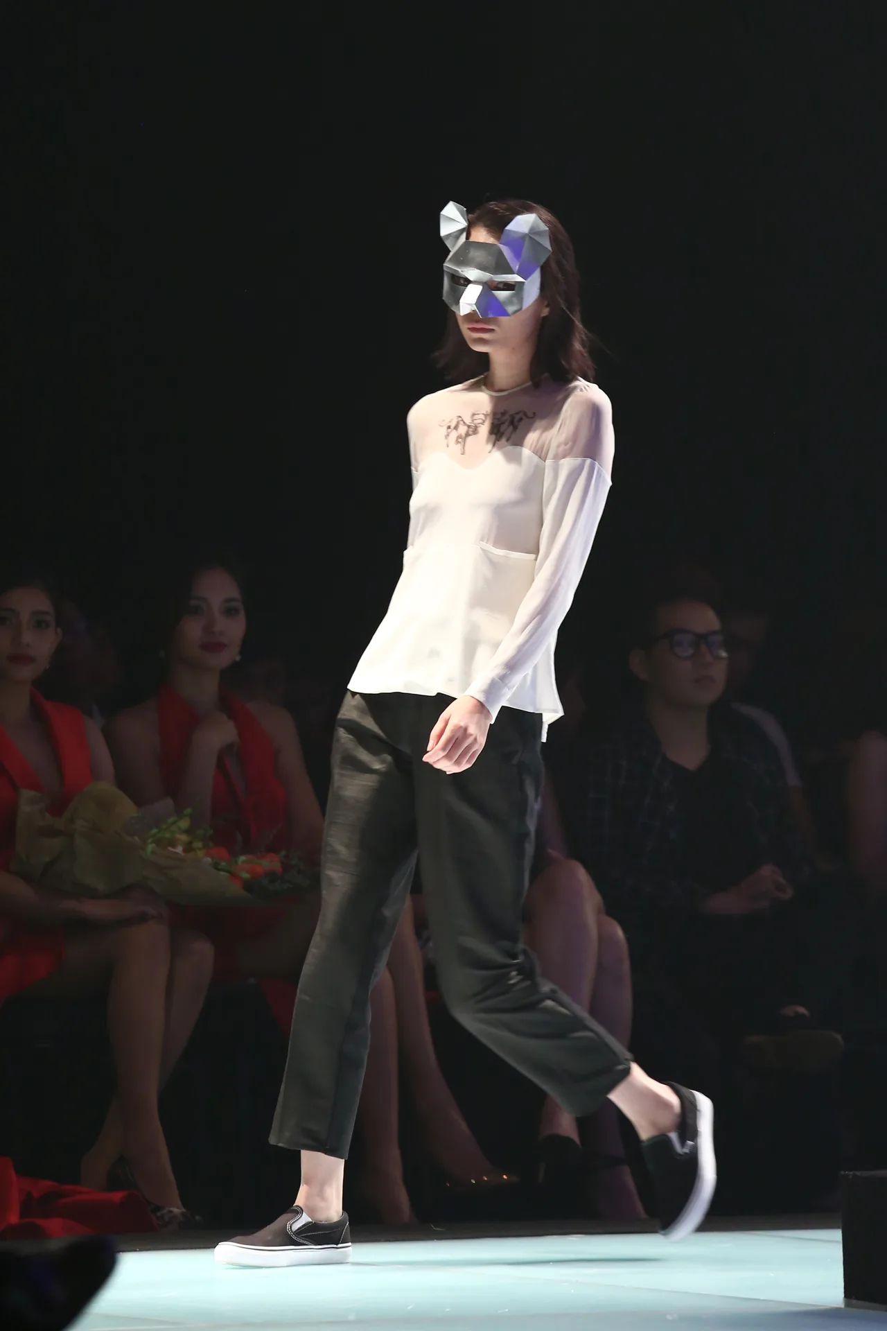 Linda Mai Phung ELLE Show 12