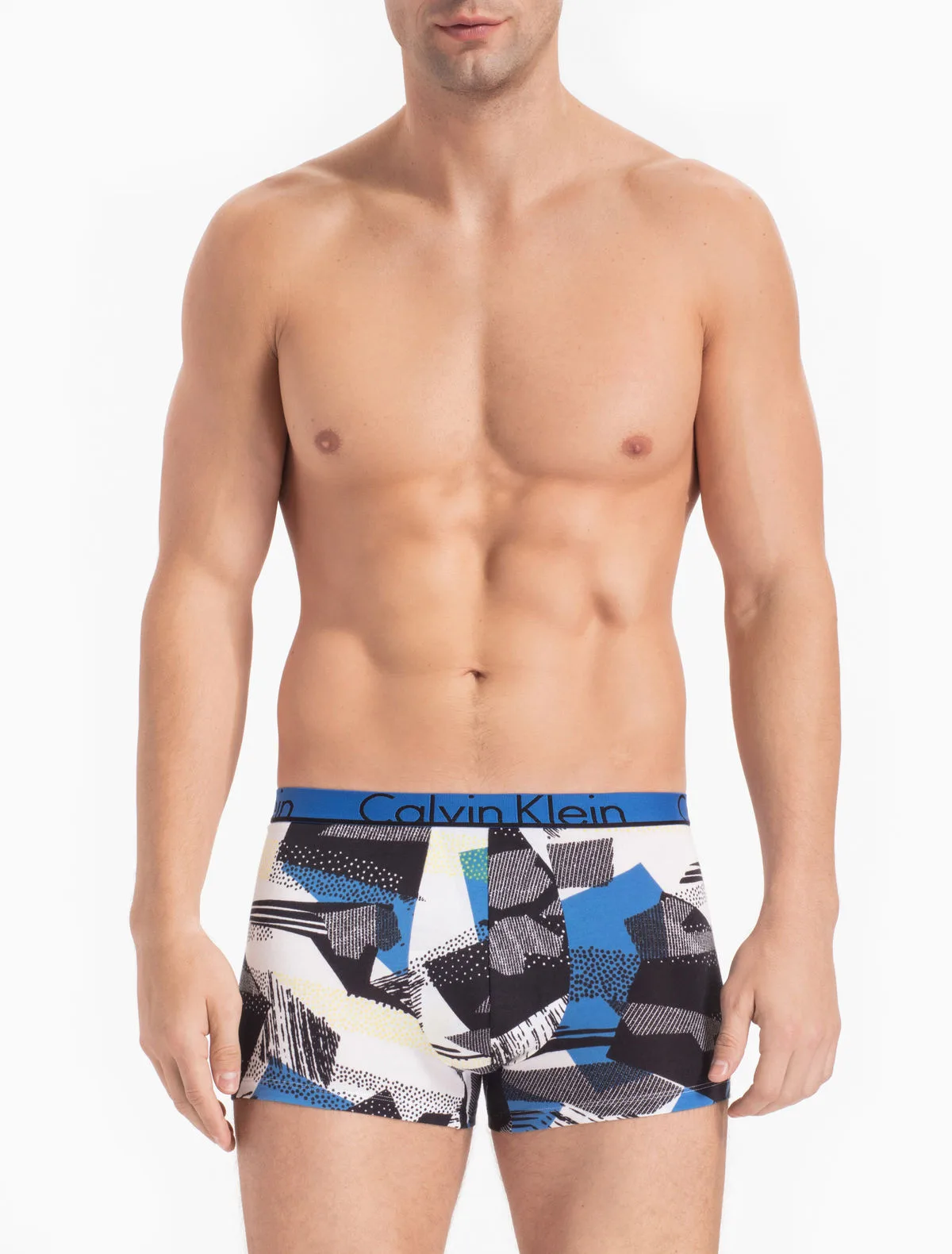 Đón cơn lốc ưu đãi từ thương hiệu Calvin Klein 9