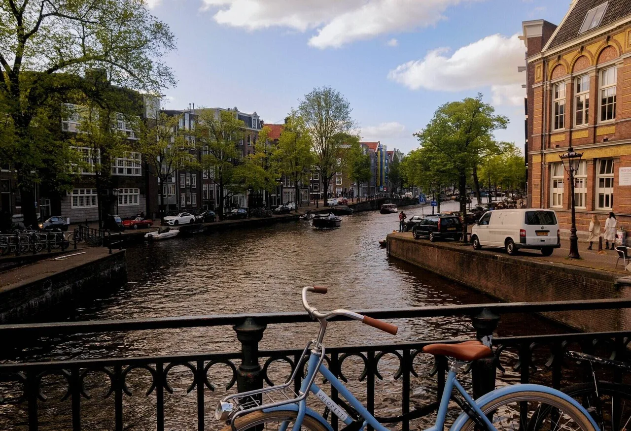 cầu amsterdam châu âu