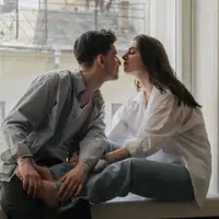 Giữa cuộc cãi vã, ta có còn đủ tỉnh thức để yêu?