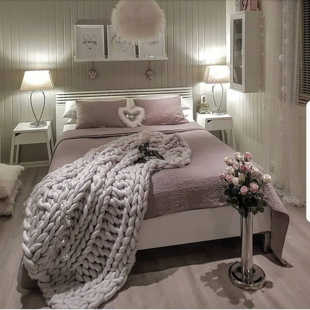 Vật dụng trong phòng ngủ của fashionista 6 Vật dụng trong phòng ngủ của fashionista 6