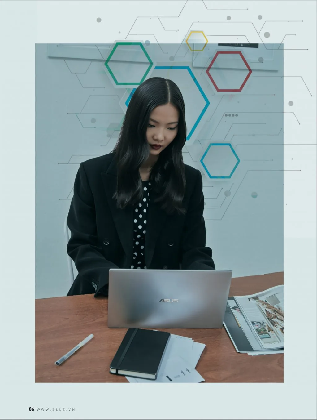 phụ nữ và chủ đề công nghệ phụ nữ và chủ đề công nghệ
