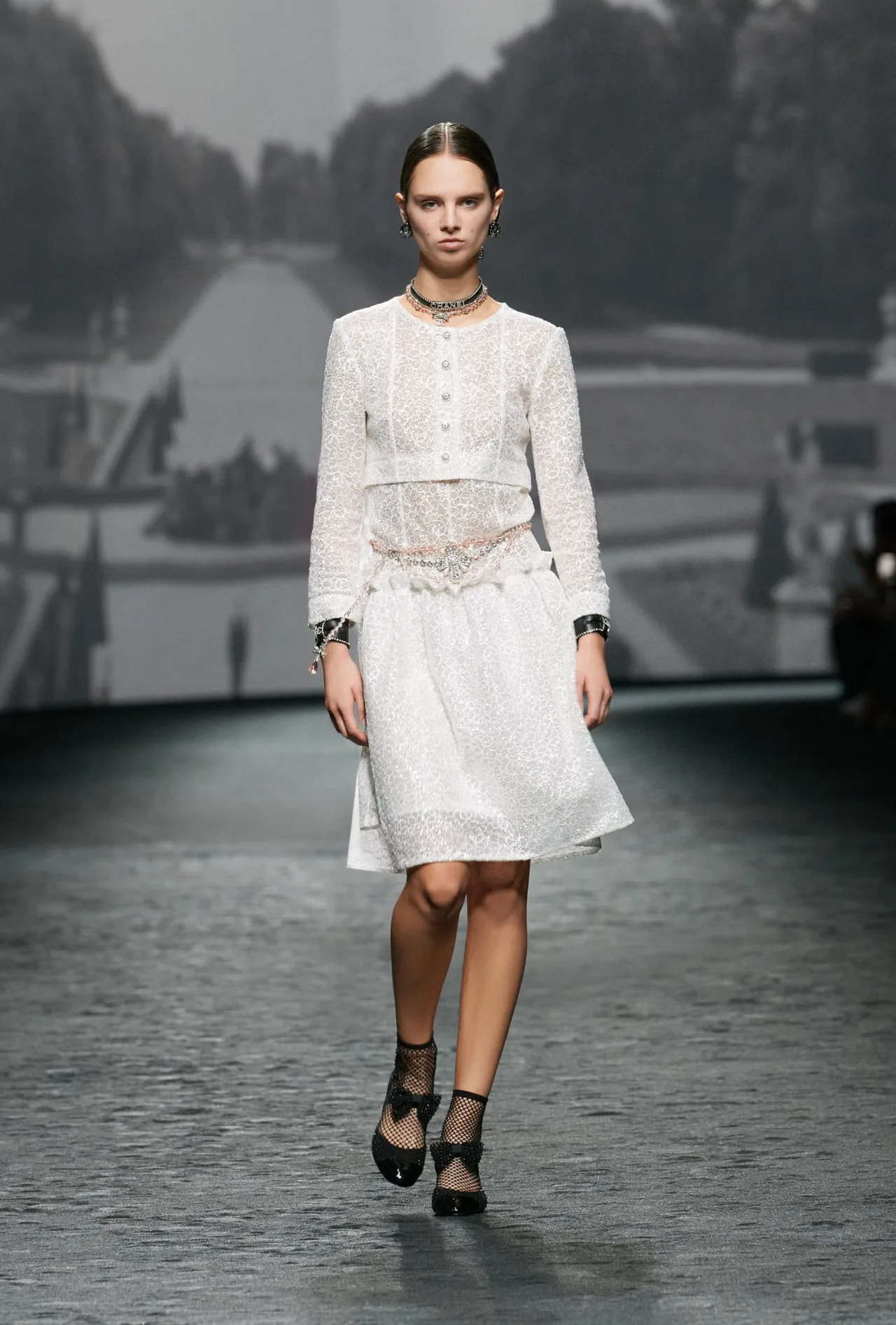 CHANEL Xuân Hè 2023 Ready to Wear look 54
