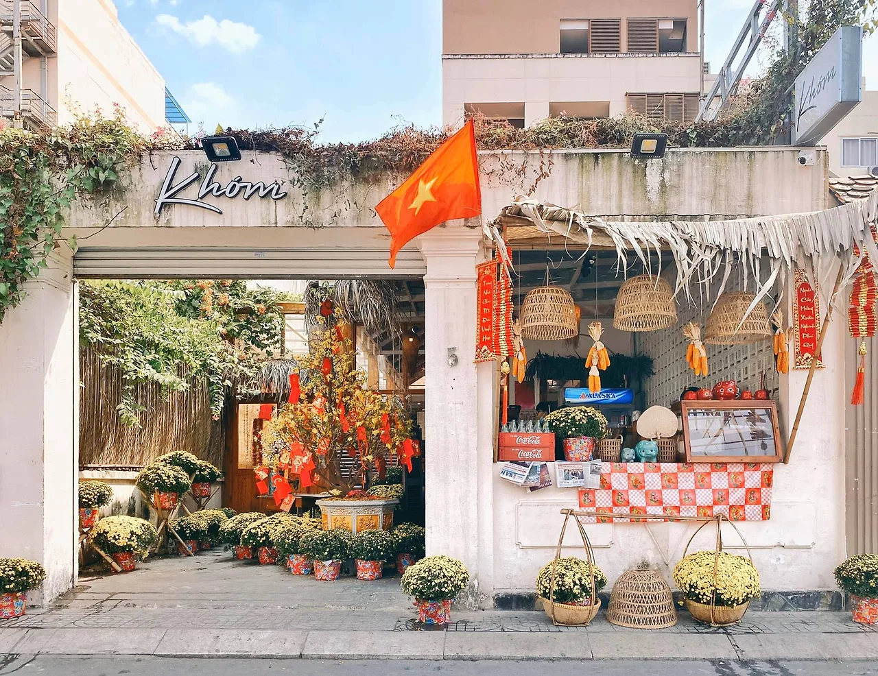 quán cà phê trang trí tết Khóm 1