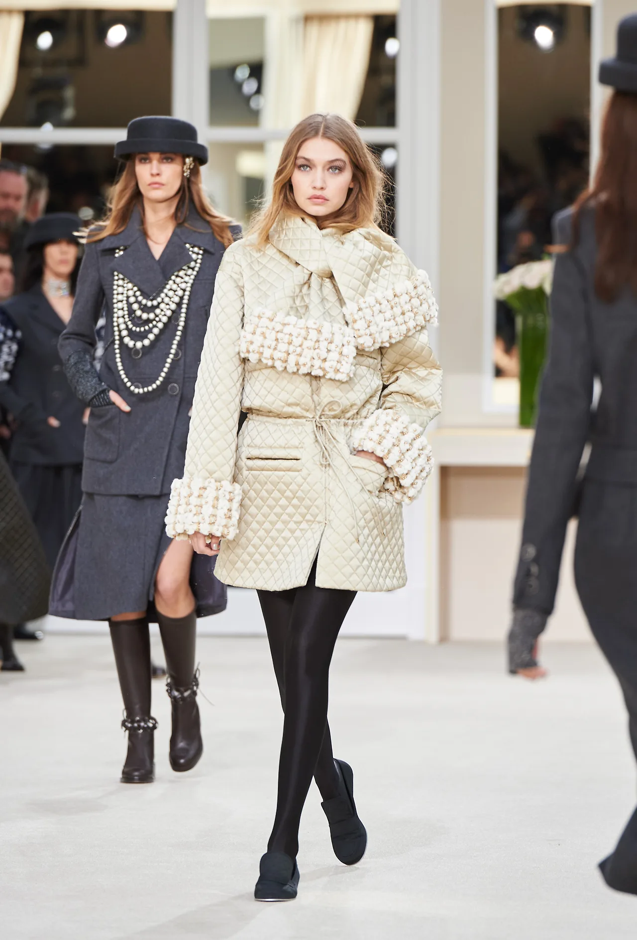Bộ sưu tập Chanel Thu Đông 2016 ELLE VIETNAM