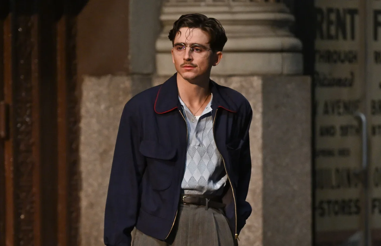 Timothée Chalamet thủ vai Marty Mauser trong bộ phim "Marty Supreme"