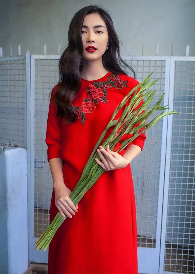Lựa chọn áo dài Tết dành cho cô nàng nữ tính 7