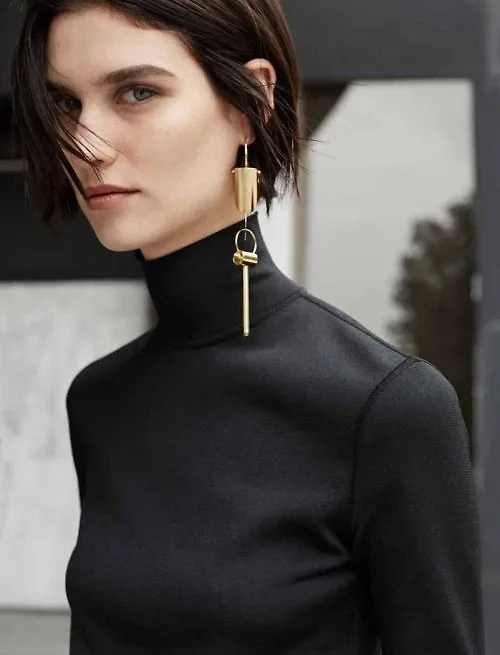 ELLE Style Calendar: Áo cổ lọ 1