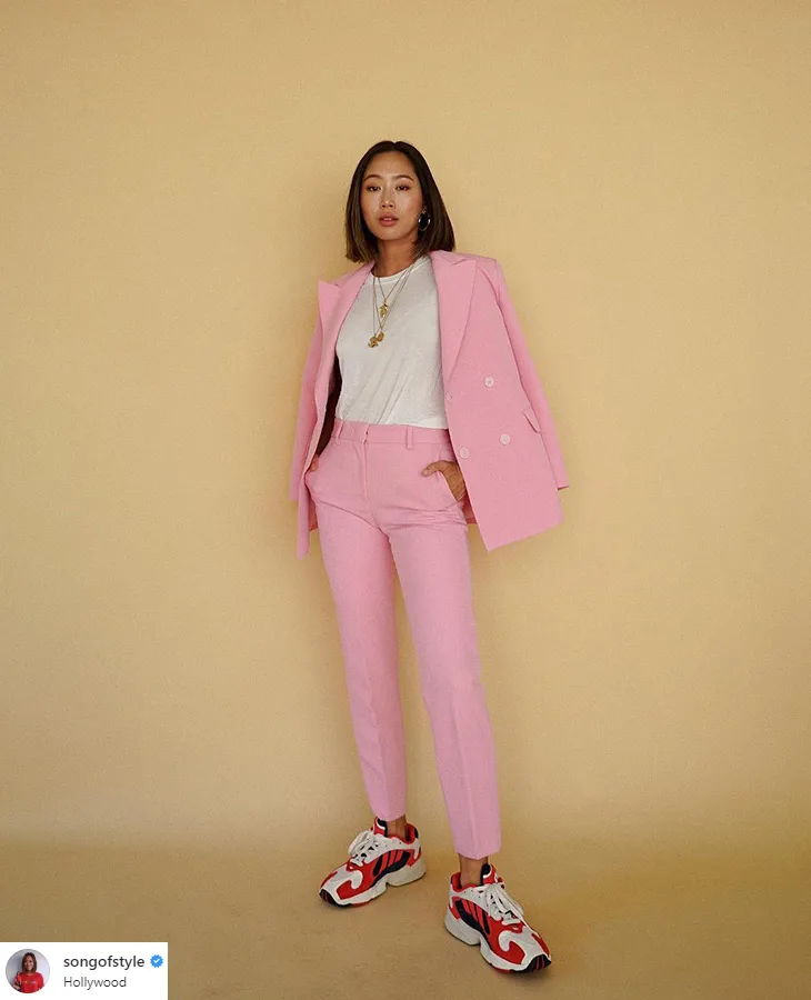 elle style calendar sneakers aimee song.