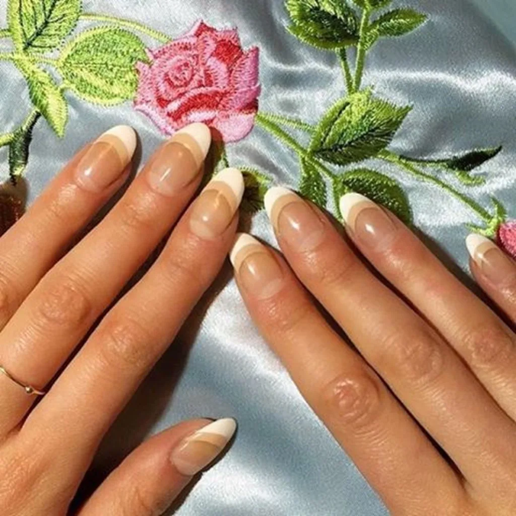 mẫu sơn móng tay đẹp kiểu Pháp 2 mẫu sơn móng tay đẹp kiểu Pháp 2