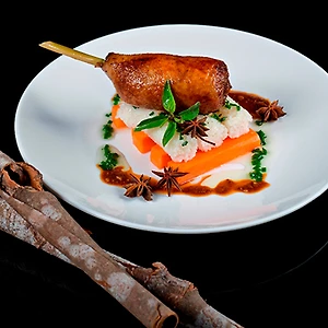 Bữa trưa dành cho doanh nhân tại nhà hàng café Lautrec