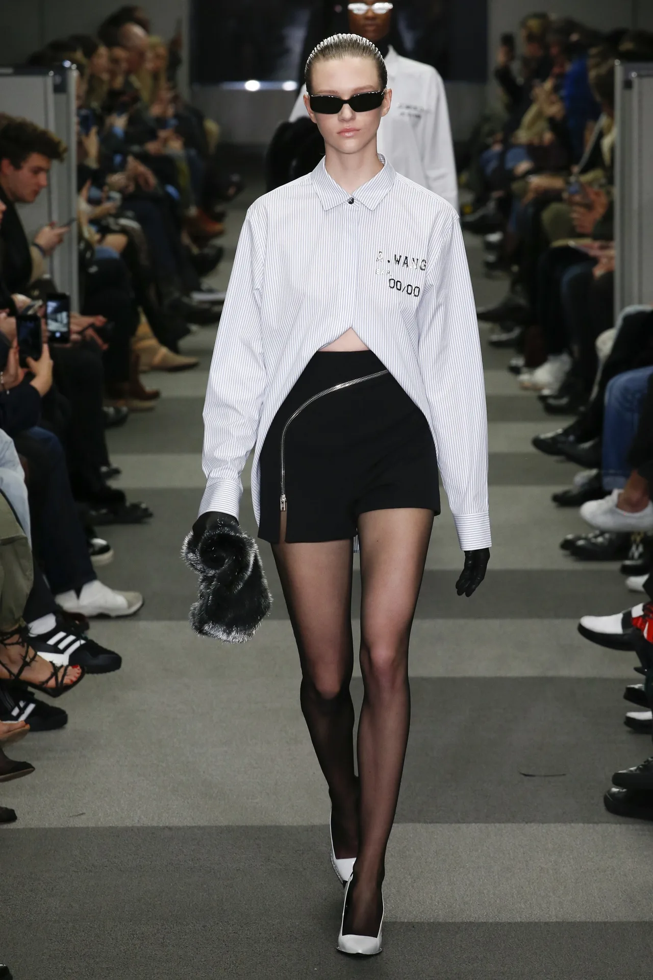 thương hiệu Alexander Wang tại Tuần lễ thời trang New York 2018 thương hiệu Alexander Wang tại Tuần lễ thời trang New York 2018