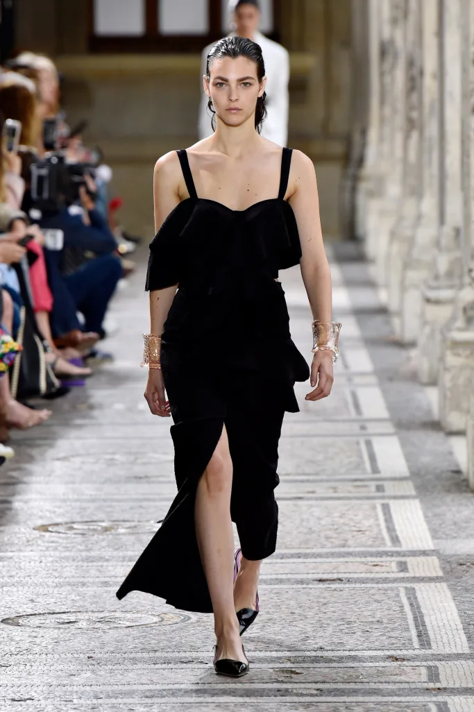 Proenza Schouler ấn tượng tại Paris Haute Couture