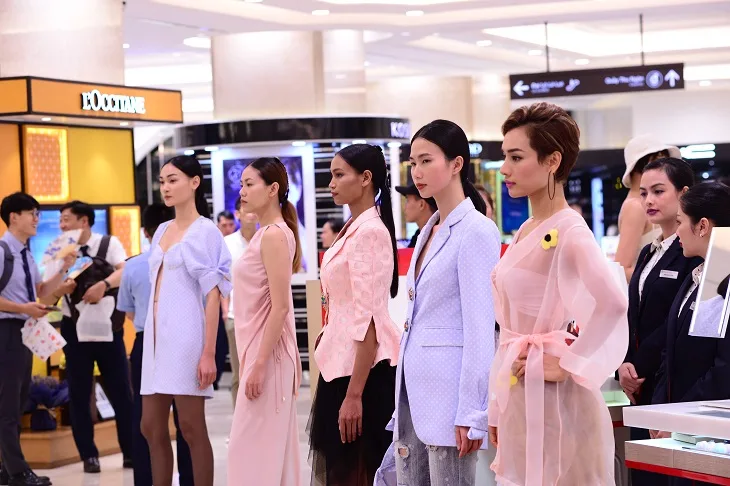 shiseido ra mắt bst trang điểm mới models 02 shiseido ra mắt bst trang điểm mới models 02