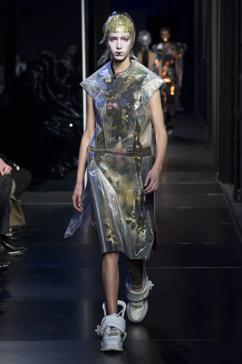 BST thời trang Maison Margiela Xuân 2018 Couture: Cảm hứng vị lai thống trị sàn diễn BST thời trang Maison Margiela Xuân 2018 Couture: Cảm hứng vị lai thống trị sàn diễn