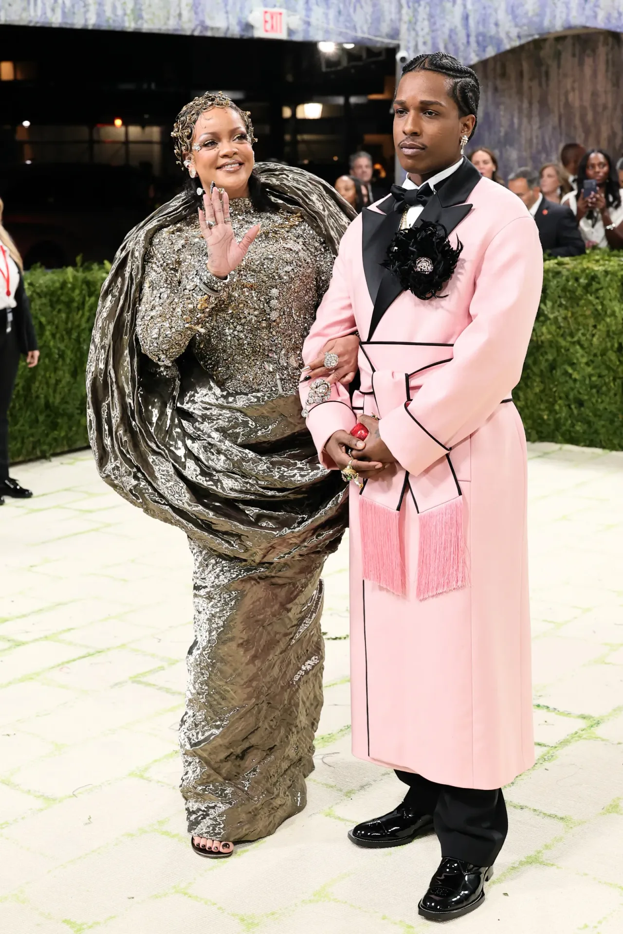 Rihanna và A$AP Rocky tại Met Gala 2026