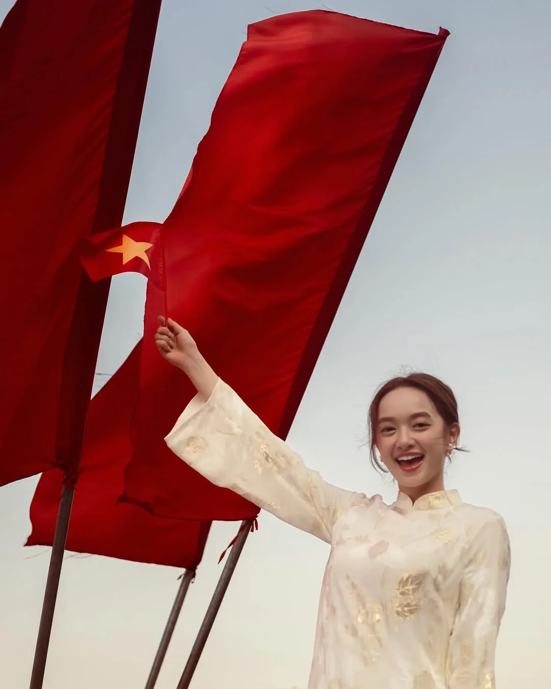 áo dài màu kèm