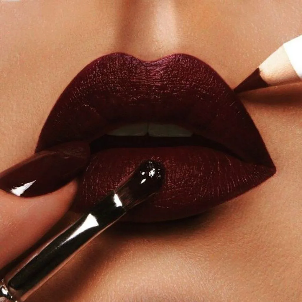 6 dụng cụ cần có cho bộ trang điểm cá nhân 6 dụng cụ cần có cho bộ trang điểm cá nhân