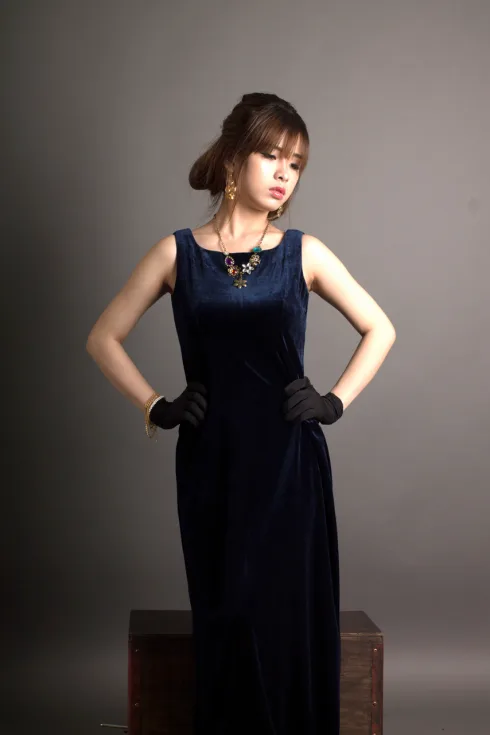 Đầm suông dáng dài