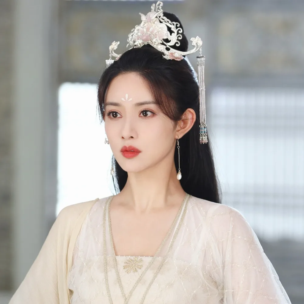 Tạo hình nữ phụ Chỉ Tích trong phim Trầm vụn hương phai.