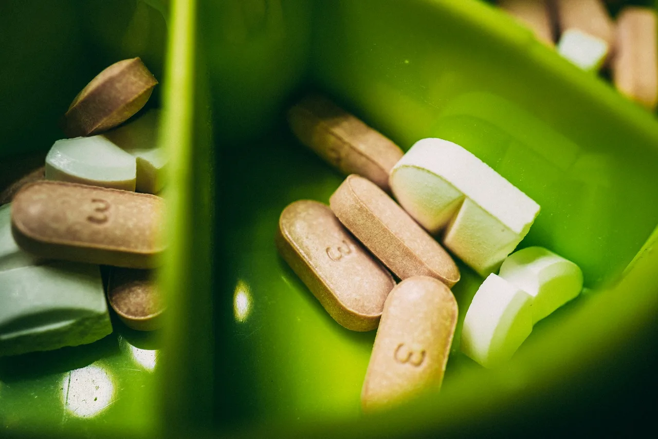 vitamin tổng hợp được phân chia theo phần