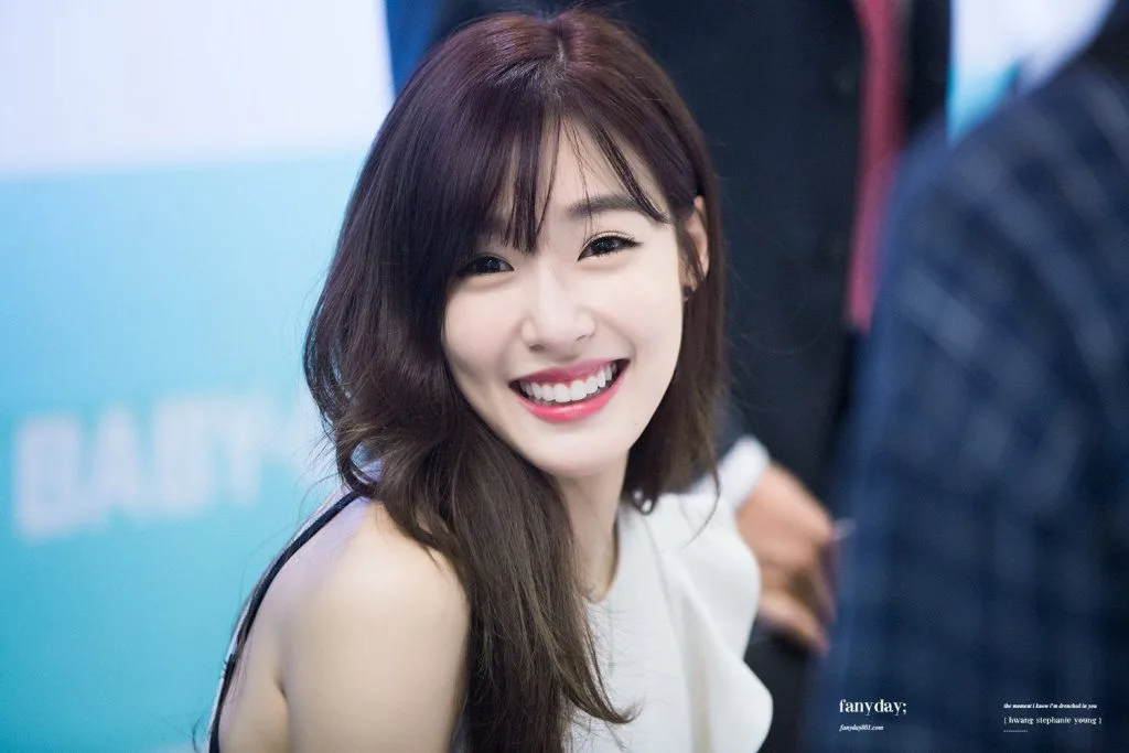 Mắt cười Tiffany Mắt cười Tiffany