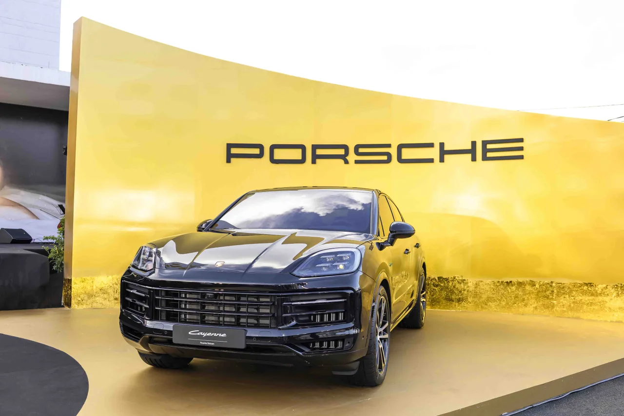 Xe Porsche tại ELLE Beauty Awards 2026 5