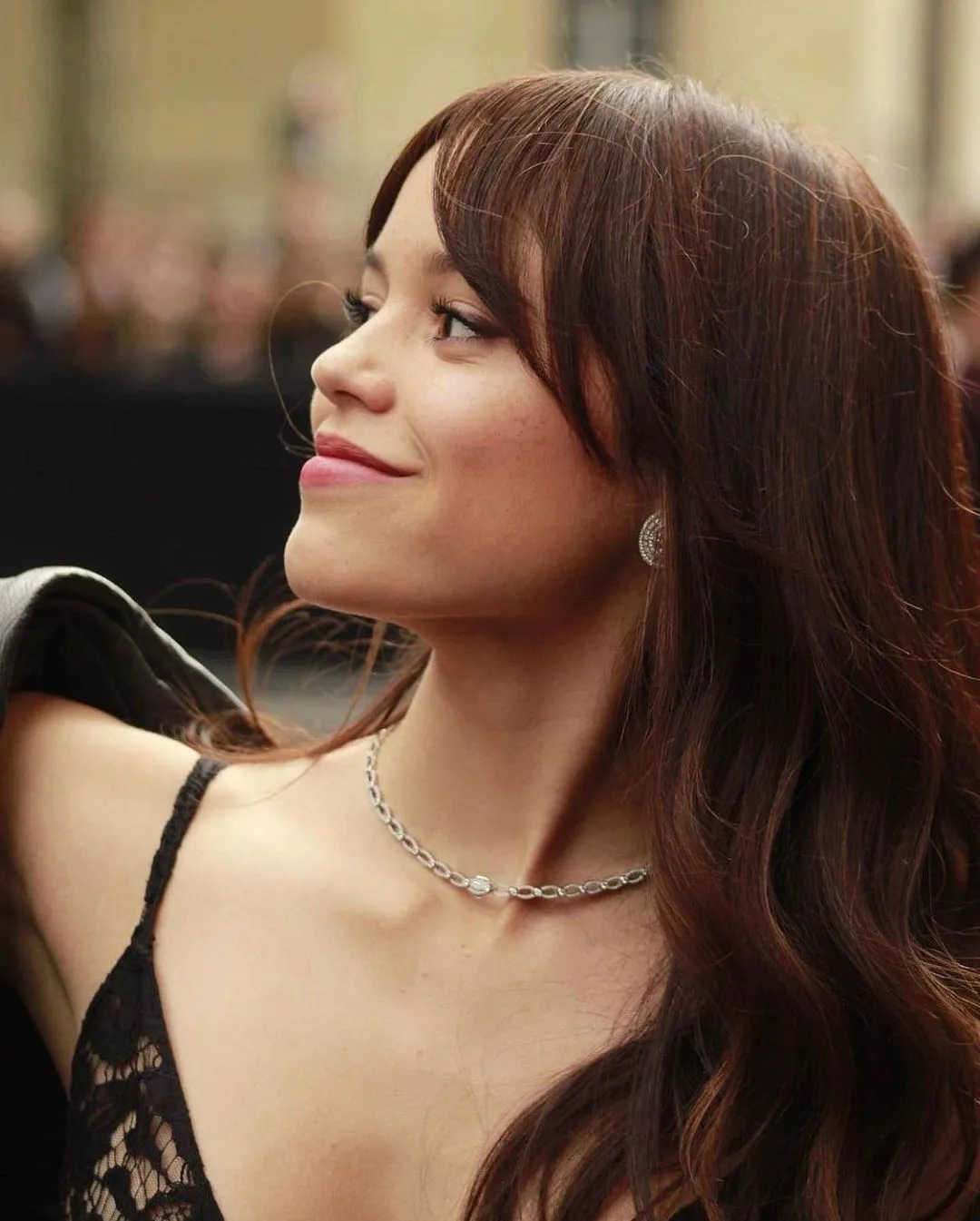 Đẹp như Jenna Ortega