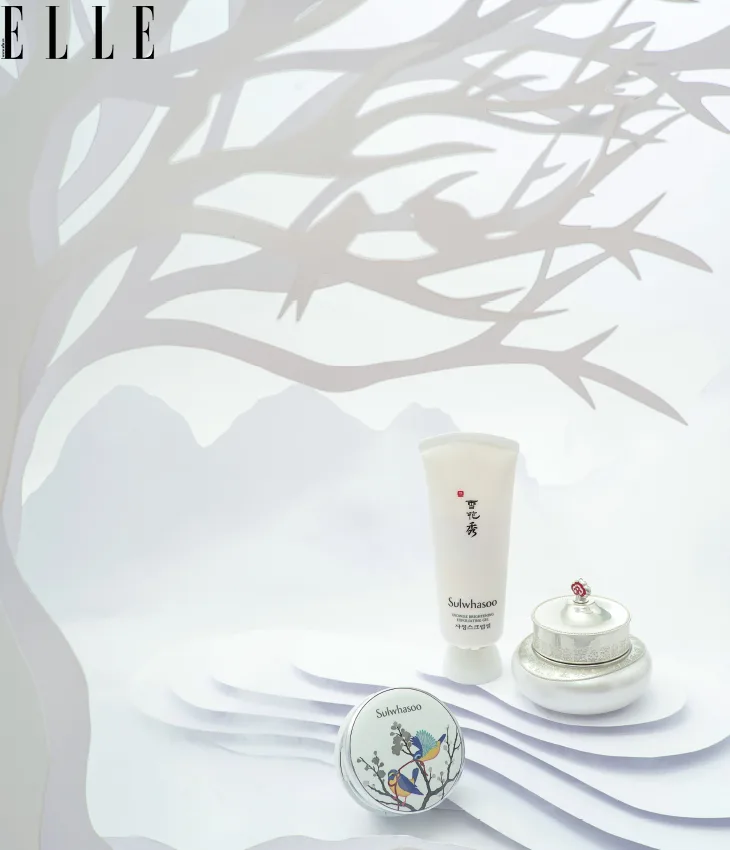 Bộ ảnh mỹ phẩm: White White Bộ ảnh mỹ phẩm: White White