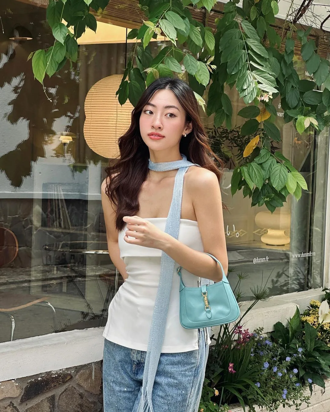 _luongthuylinh_ diện áo lụa