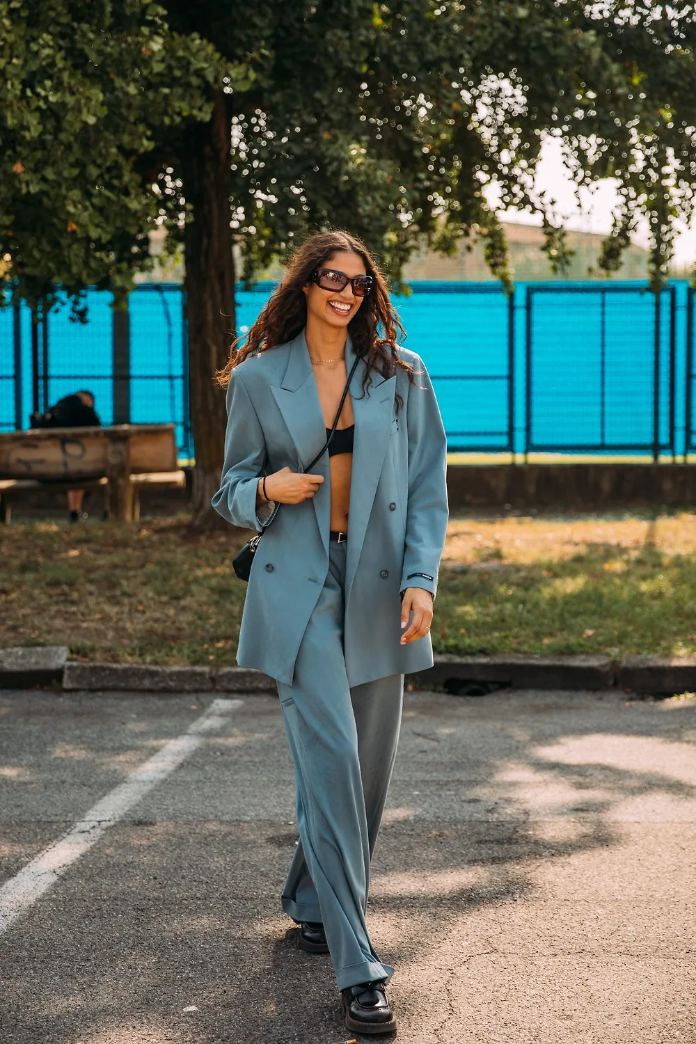 suit với áo bra