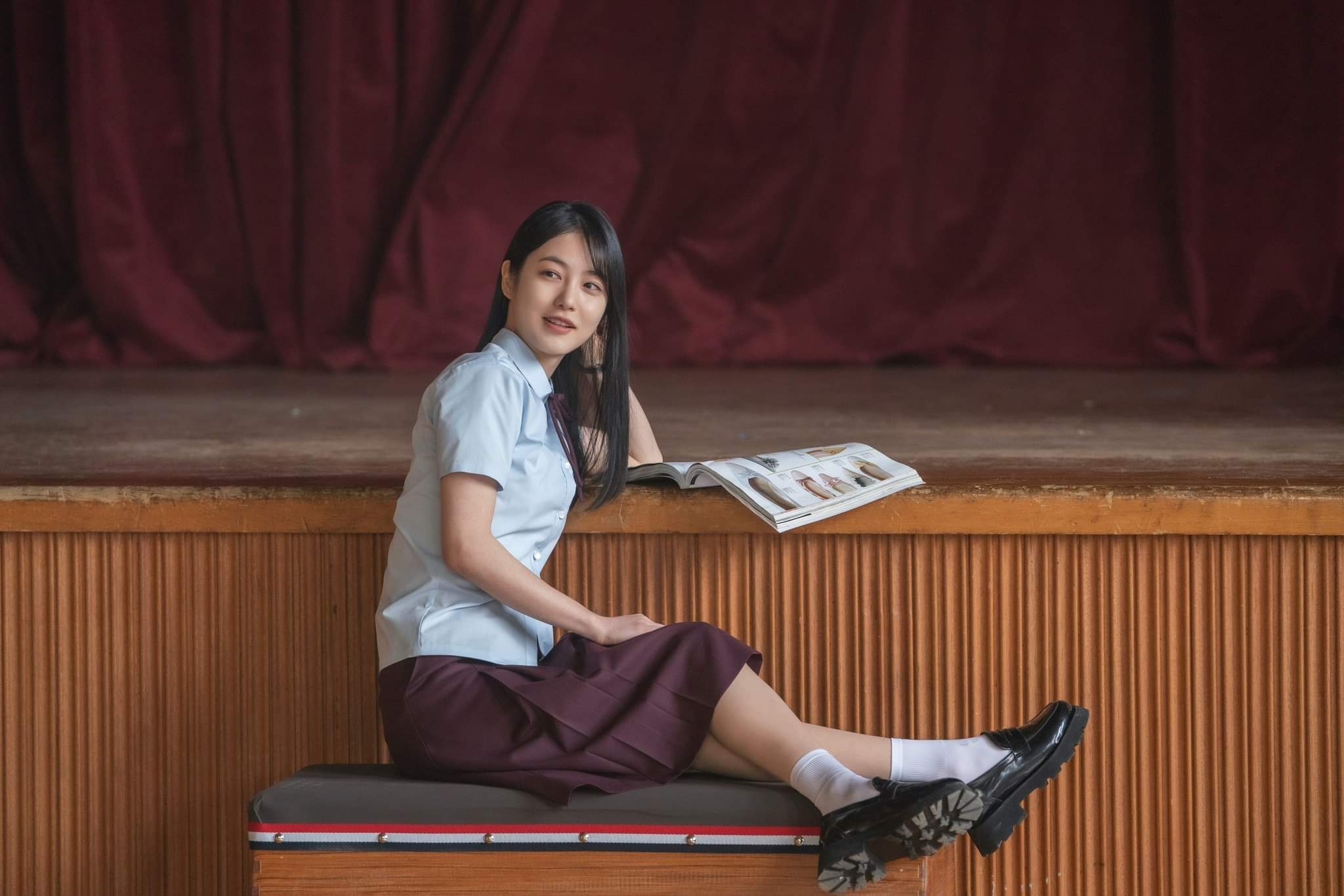 Shin Ye Eun trong vai Park Yeon Jin 18 tuổi the glory