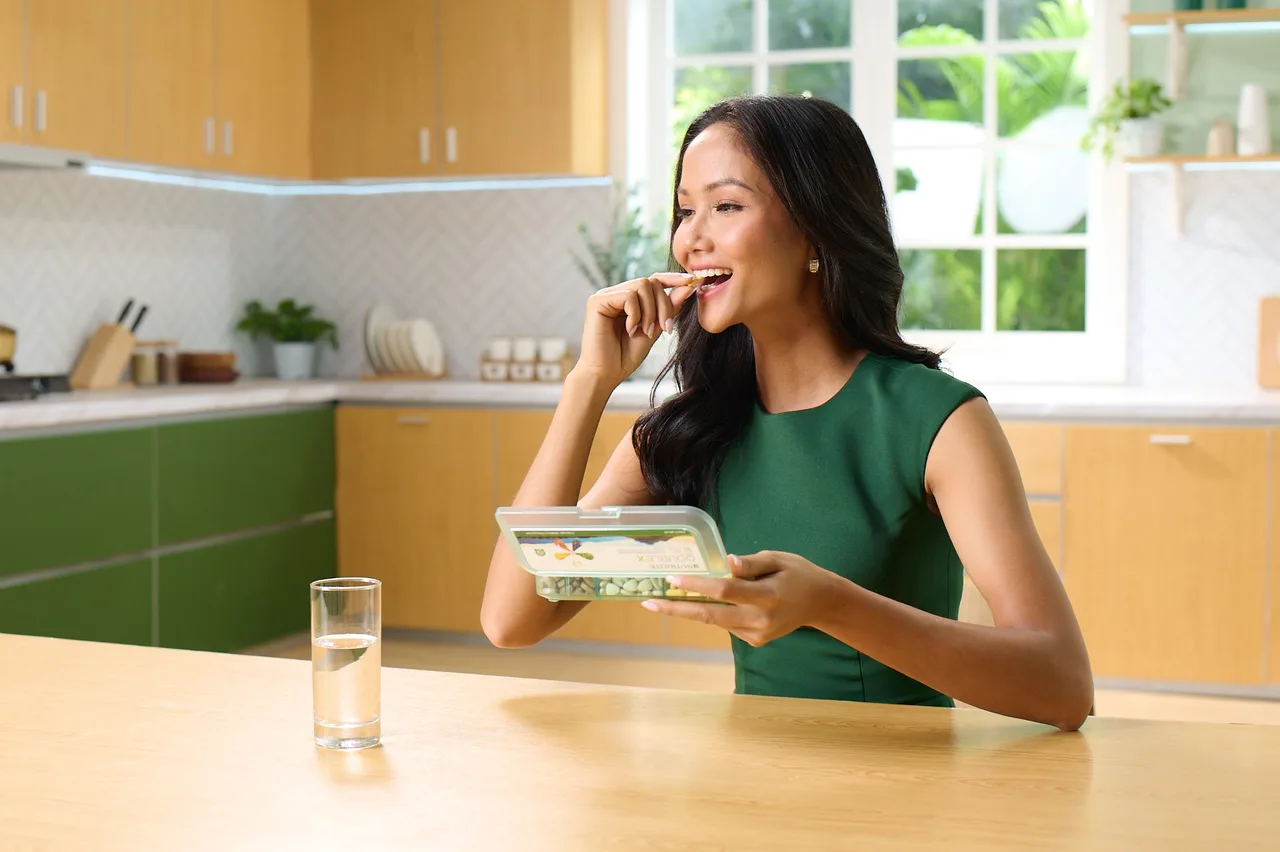 Hoa Hậu Hoàn Vũ Việt Nam H’Hen Nie tin chọn Nutrilite Double X Hoa Hậu Hoàn Vũ Việt Nam H’Hen Nie tin chọn Nutrilite Double X